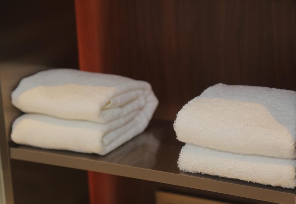 Export White Face Towels
