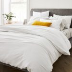 White Duvet Cover with 4 Pillows