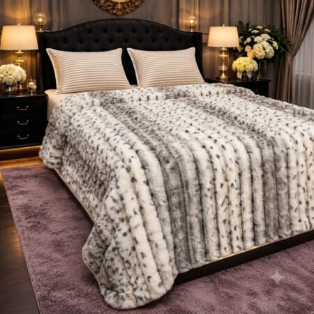 Premium Luxury Snow Leopard Plush Comforter – Grey & White