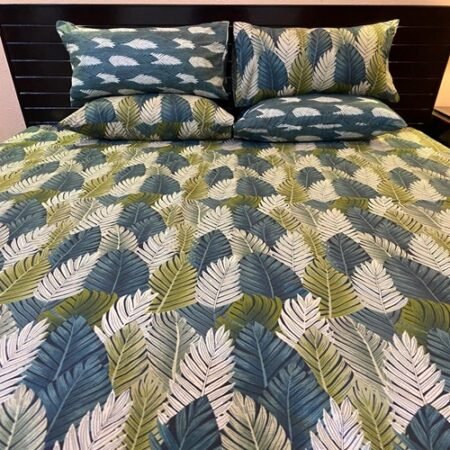 Beautiful Printed Bed Sheet With 2 Pillow Covers