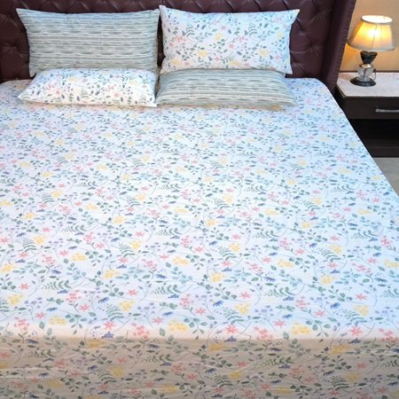 Beautiful Printed Bed Sheet With 2 Pillow Covers