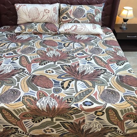 Flower Printed Bed Sheet With 2 Pillow Covers