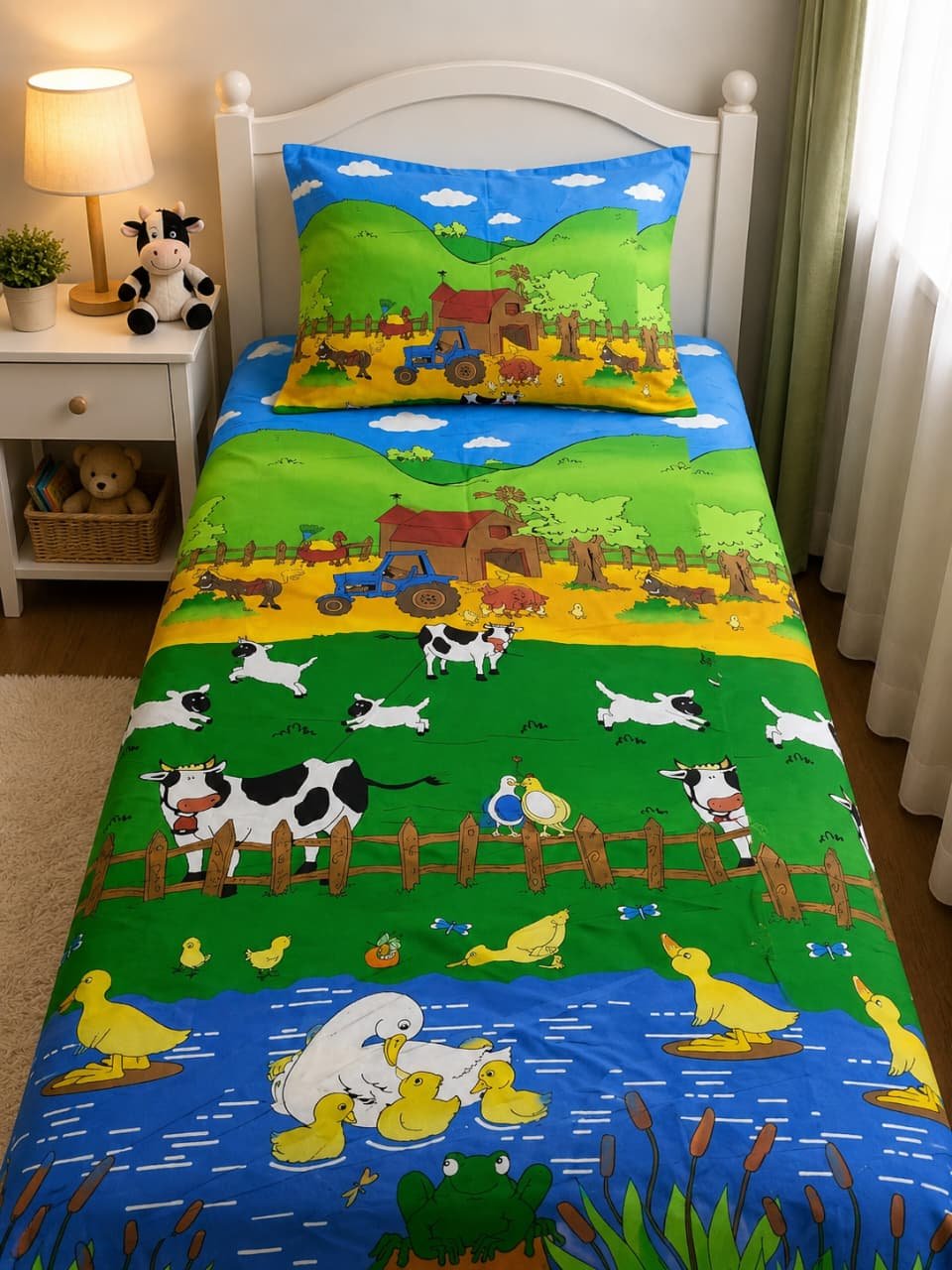 Kids Farm Animal Printed Bed Sheet Set – Tractor, Cow & Duck Design Kids Farm Animal Printed Bed Sheet Set – Tractor, Cow & Duck Design
